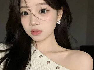 TwinXXyan live webcam thumbnail