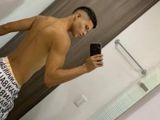 Twinkcock22 live webcam thumbnail