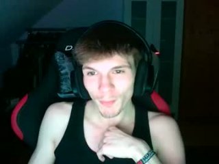 twunknoah live webcam thumbnail