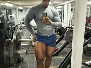 Tyler_Waka01 live webcam thumbnail