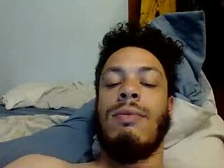 tylerburns318 live webcam thumbnail