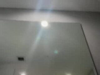 tyleruzi live webcam thumbnail