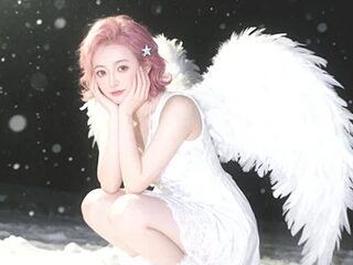Unique_Mia live webcam thumbnail