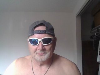 universalwatcher5591 live webcam thumbnail