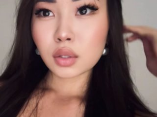 Ur_neighbor_Kira live webcam thumbnail