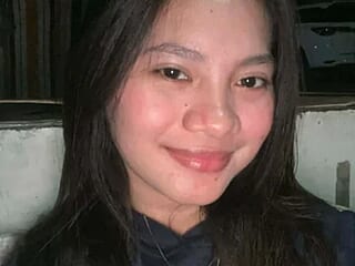 Urlovely_May live webcam thumbnail