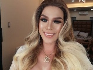 UrtopshemalegoddessAliyah live webcam thumbnail