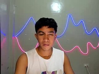 ur_hottestjonny live webcam thumbnail