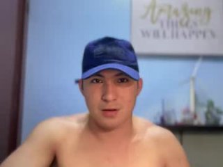 ur_jayqutee live webcam thumbnail