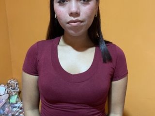 ur_lovelyjessy live webcam thumbnail