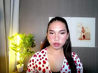 urcummstaraviona live webcam thumbnail