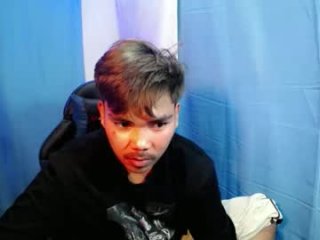 urhot_kharlxoxo live webcam thumbnail