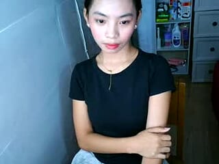 urpinaypearl live webcam thumbnail