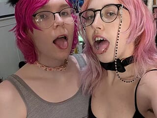 v3nombit3z live webcam thumbnail