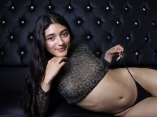 Valen_Person live webcam thumbnail
