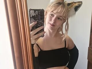 Valenciaishorny live webcam thumbnail