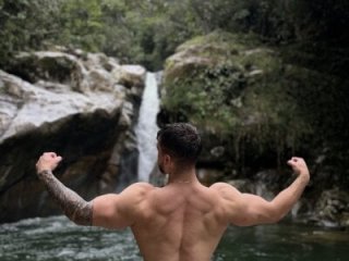 Valenthino_Salvatore live webcam thumbnail