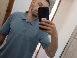 Valentino2325 live webcam thumbnail