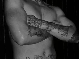 Valentino_dominusSex live webcam thumbnail