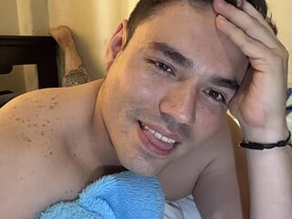 Valentino_ruiz live webcam thumbnail