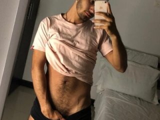 Valerio_James7 live webcam thumbnail