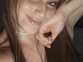 Valerymoon19 live webcam thumbnail