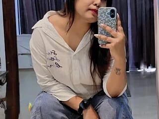 vaani_tyagi live webcam thumbnail