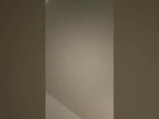 valen01215578 live webcam thumbnail