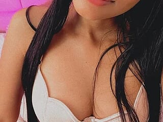 valentina_luxx_ live webcam thumbnail