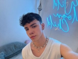 valentinoblush live webcam thumbnail