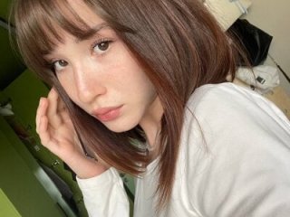 vanessa_one_ live webcam thumbnail