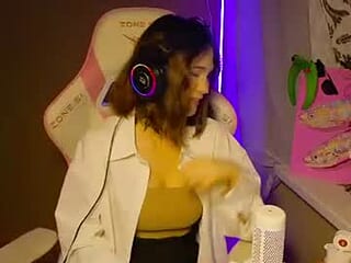 vaniajagger live webcam thumbnail