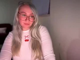 vanillapuddingpie live webcam thumbnail