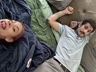 VeeJay48826 live webcam thumbnail