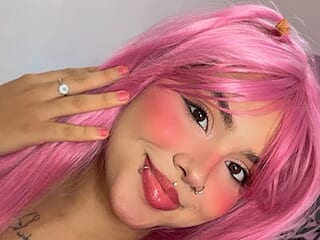 Velka_Harper live webcam thumbnail