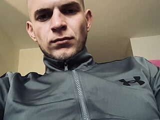 VelvetKingg live webcam thumbnail