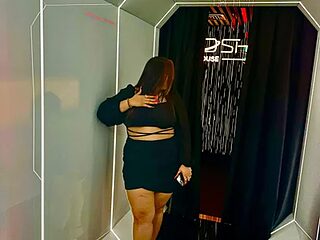VelvetPoison live webcam thumbnail