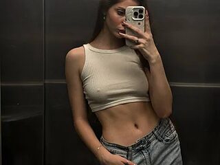 VelvetZephra live webcam thumbnail