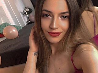 Velvet_Spell live webcam thumbnail