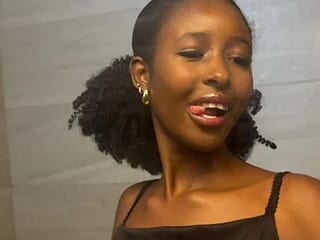 Velvetkisssx live webcam thumbnail