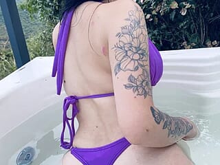 Velvetlune live webcam thumbnail