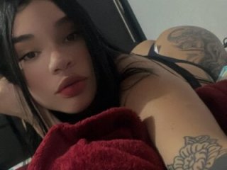 Veronica_111 live webcam thumbnail