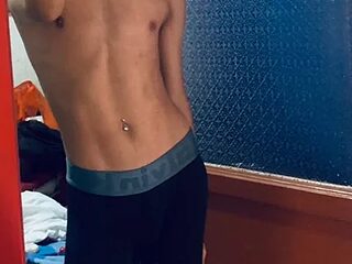 Veronica_Martinez18 live webcam thumbnail