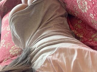 Versatiljulinha_ live webcam thumbnail
