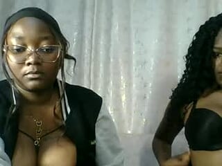 vee_quest live webcam thumbnail