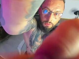 venomheat live webcam thumbnail