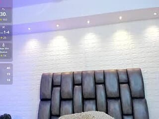 venus_cooperr live webcam thumbnail