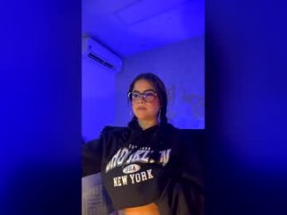 veronicabrown_xxx live webcam thumbnail