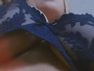 Victoria_Walton1 live webcam thumbnail