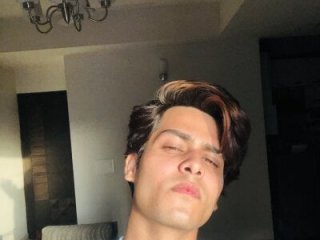Vihaaanfucks live webcam thumbnail